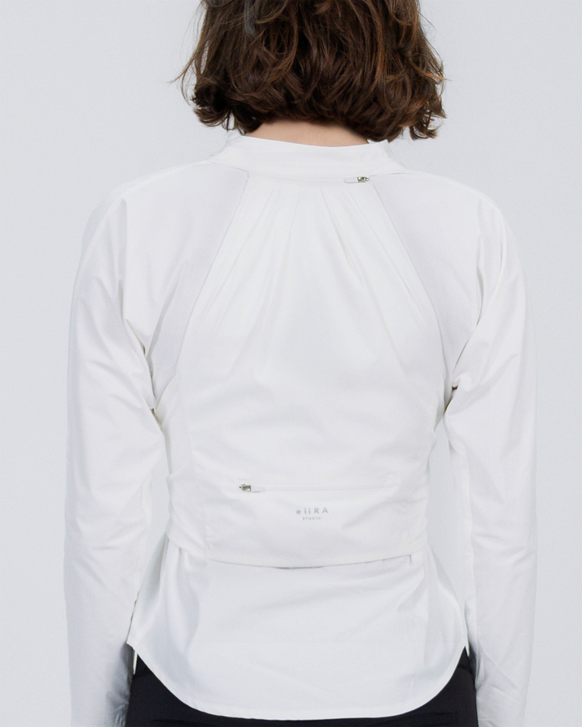 Travel Shirt with Adjustable Backpack white