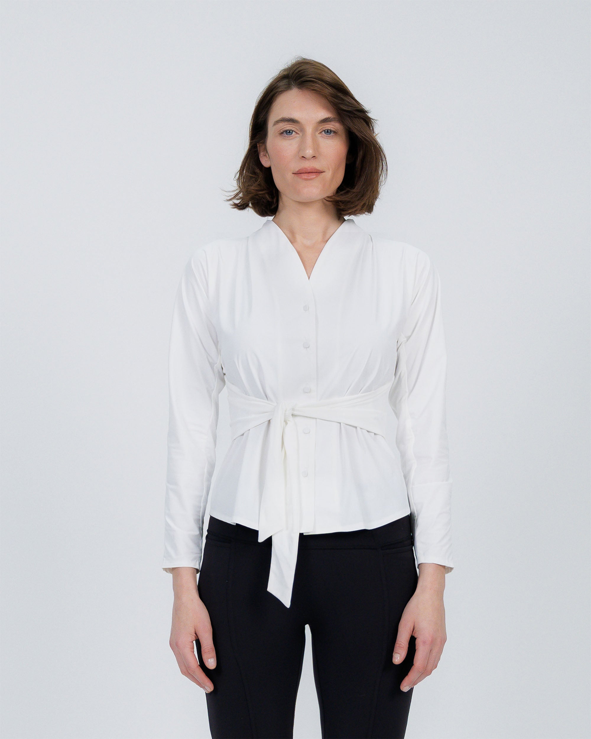 Travel Shirt with Adjustable Backpack white