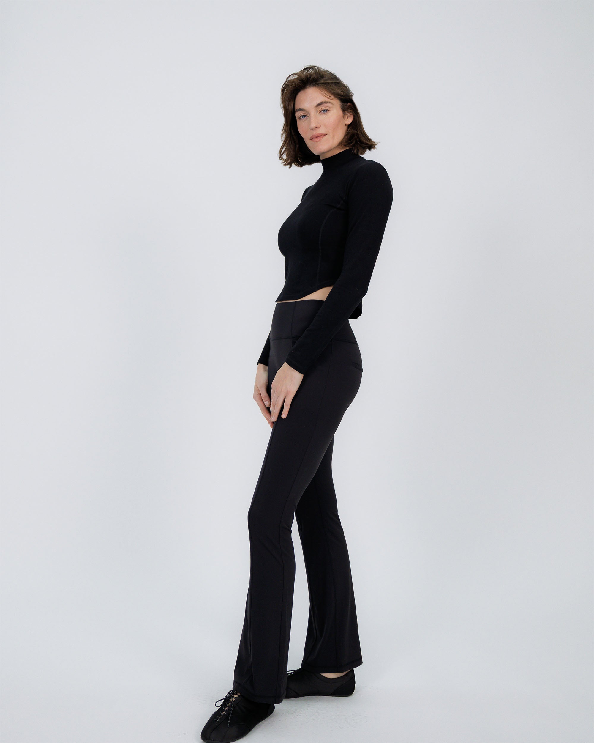 Active Sculpting Turtleneck black