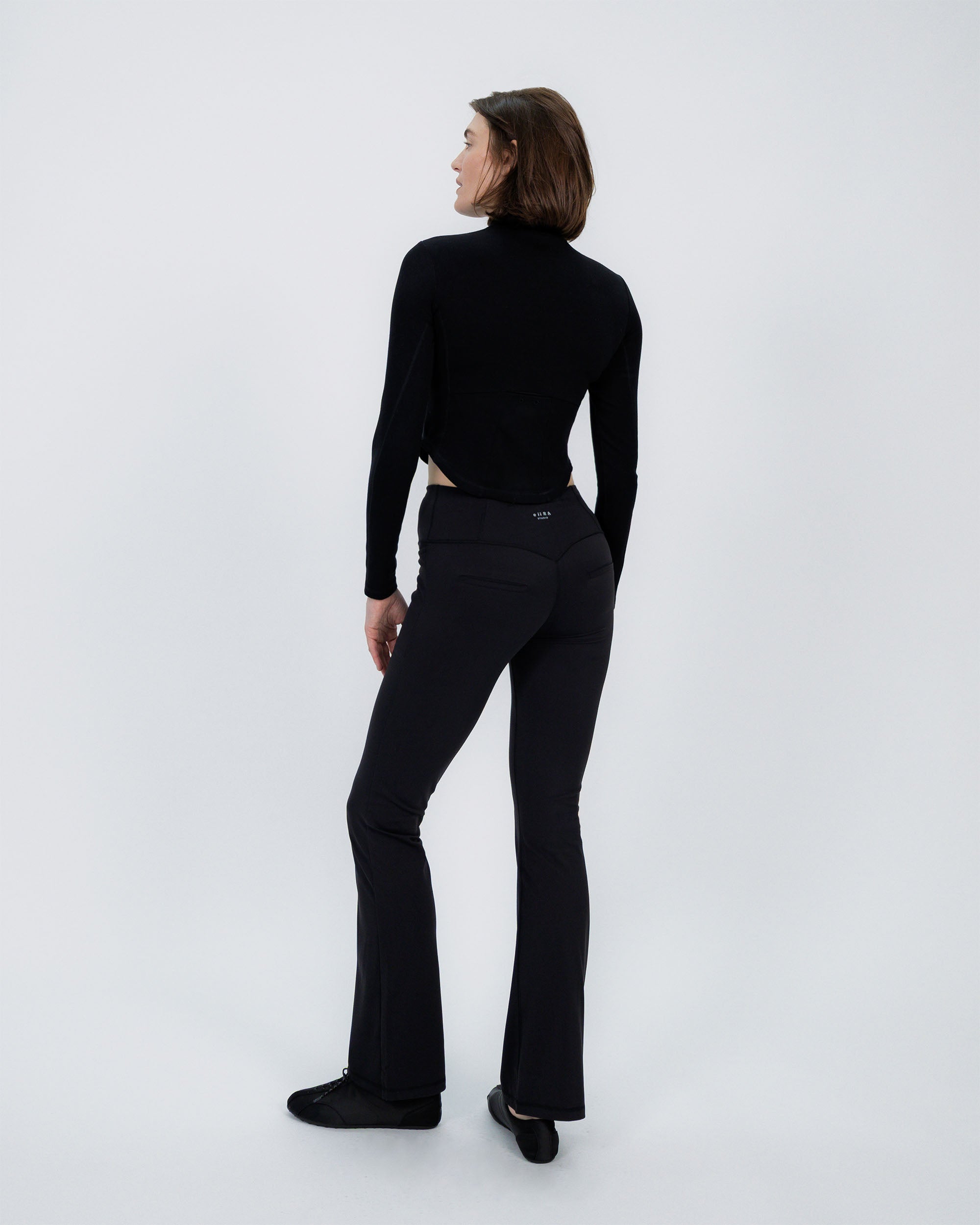 Active Sculpting Turtleneck black