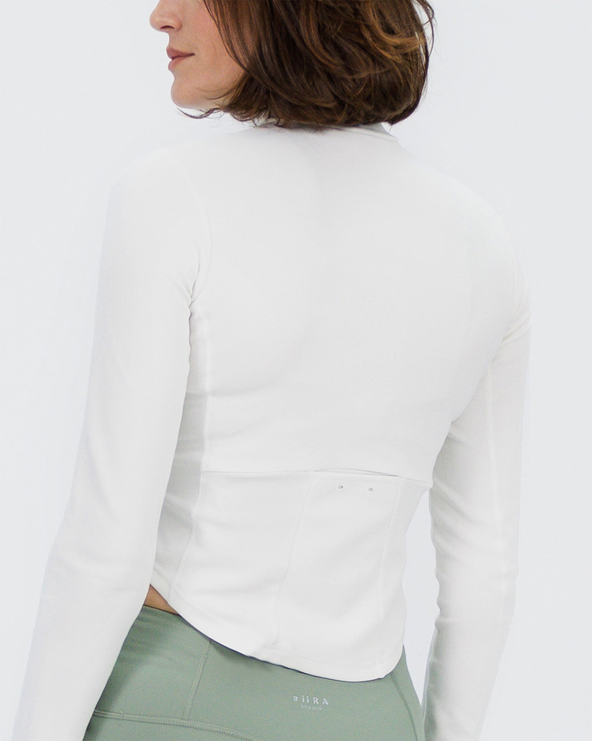 Active Sculpting Turtleneck white