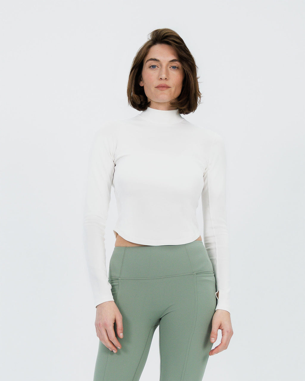 Active Sculpting Turtleneck white