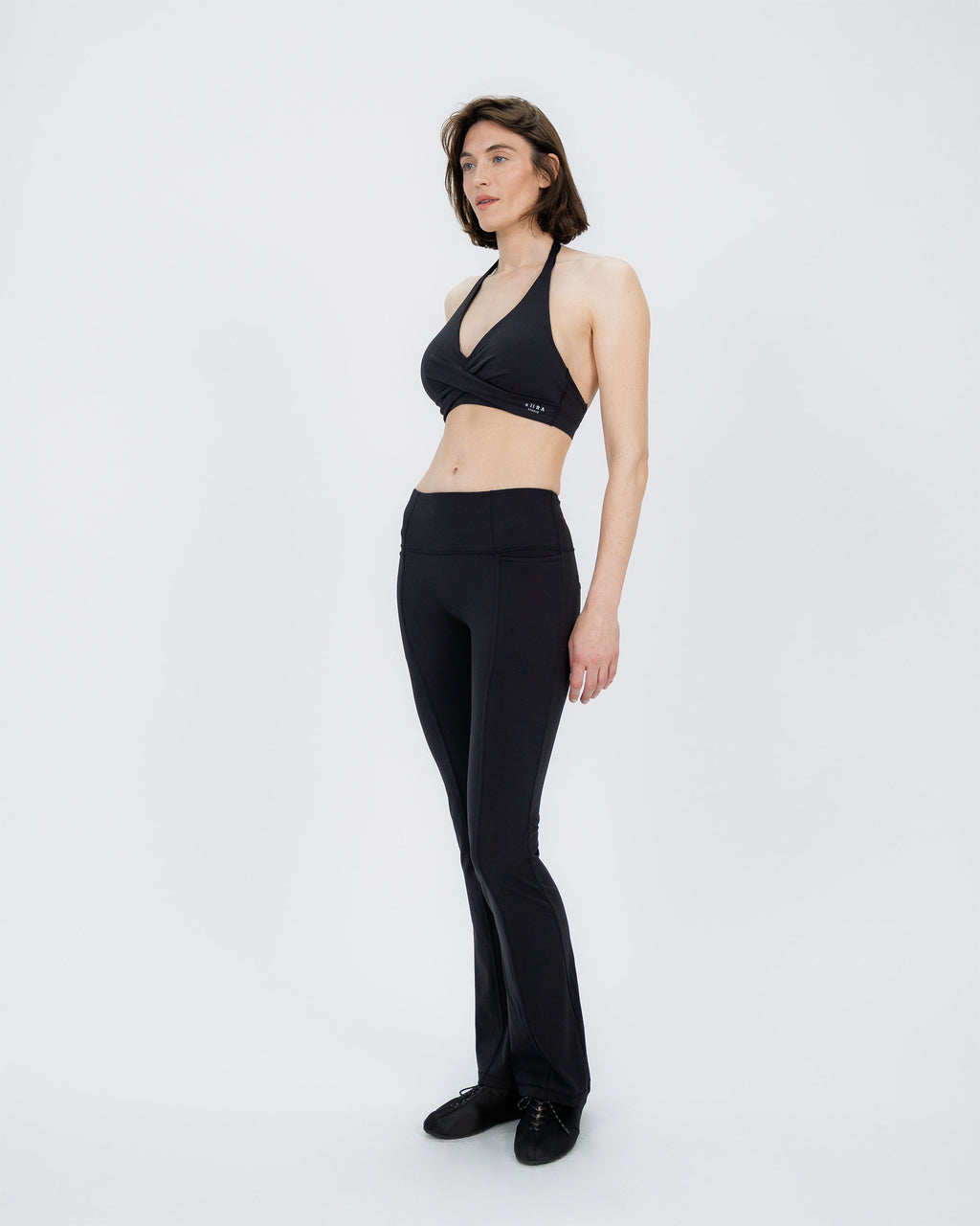 Embrace Halterneck Sportsbra black