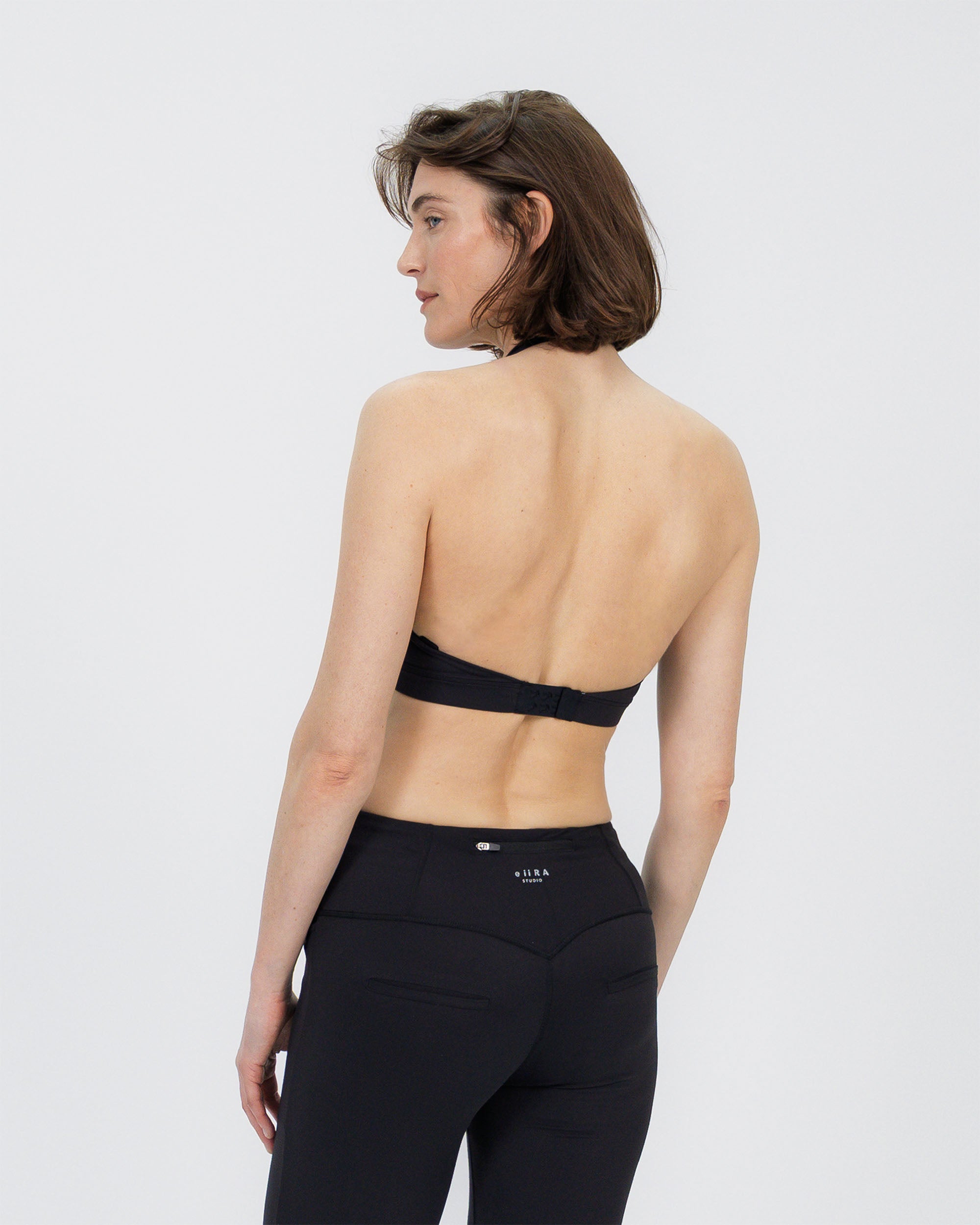 Embrace Halterneck Sportsbra black